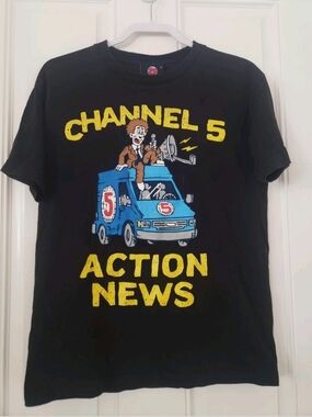 Channel 5 Action News Graphic Tee Men's Medium